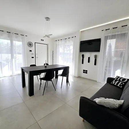 Sulle Onde Del Relax, 600mt Dal Mare, Parcheggio Gratuito 그로타마레